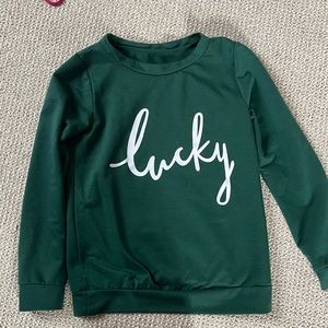 Green long sleeve warm tee. Brand is Lucky